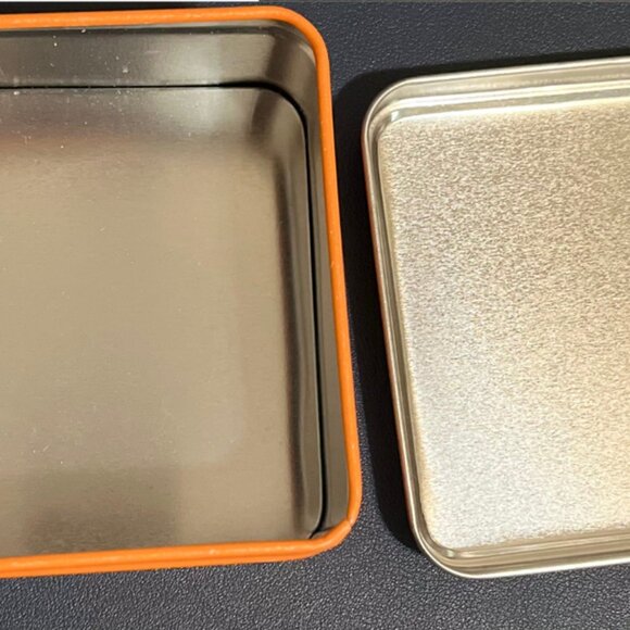 Retro Reese's Peanut Butter Cup Tin Box - Collectible Storage Container - Picture 3 of 3